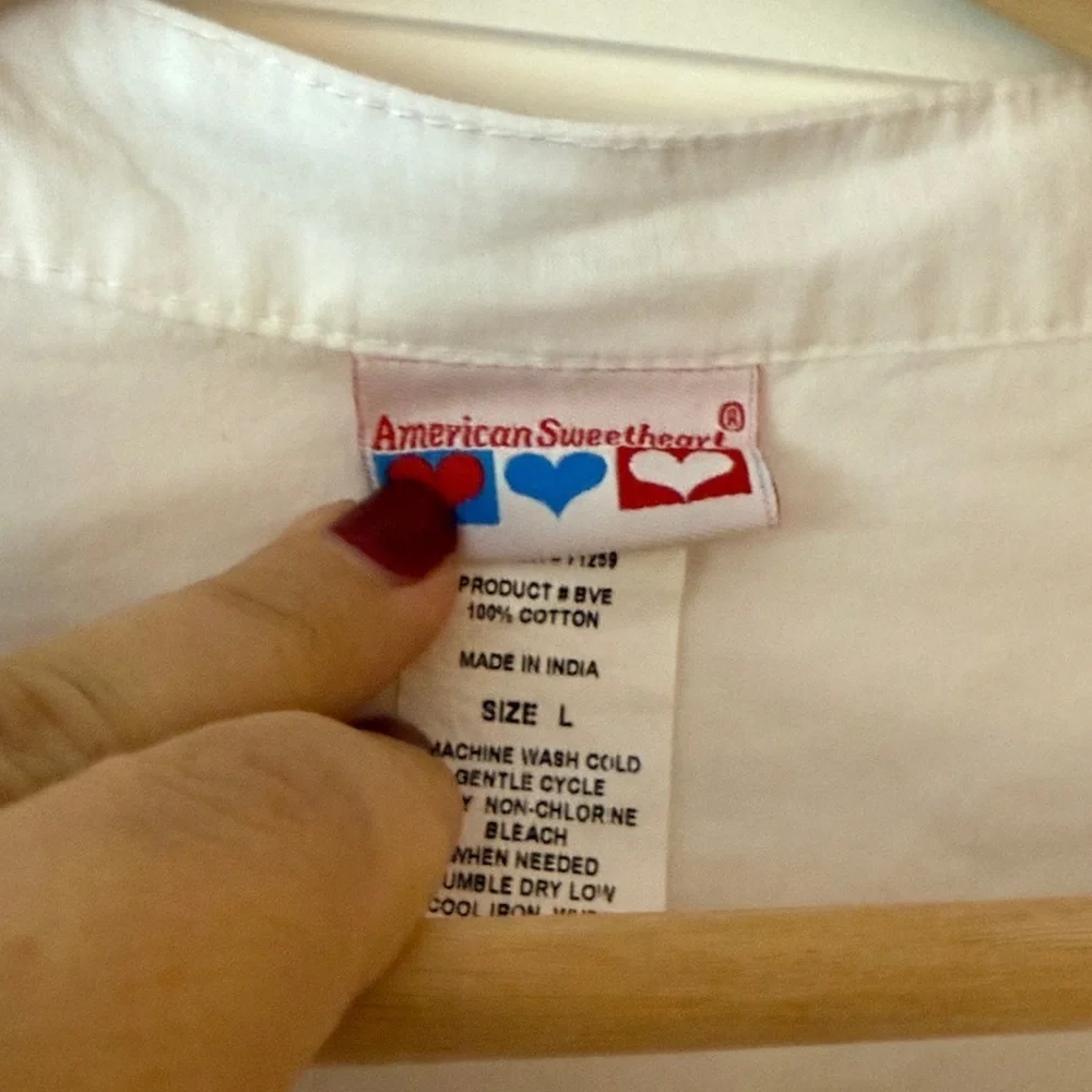 American Sweetheart White Embroidered 100% Cotton Tunic Blouse — Size L - Picture 2 of 4